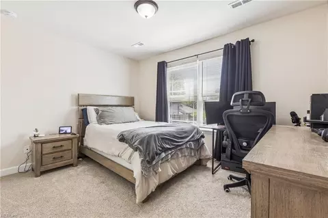 Bedroom - 43 Cavalier Rd, Hampton, VA 23669 photo 1 of 5
