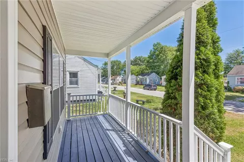 Exterior - 43 Cavalier Rd, Hampton, VA 23669 photo 3 of 7