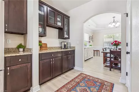 Entry Way - 43 Cavalier Rd, Hampton, VA 23669 photo 9 of 11