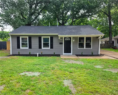 Exterior - 218 Pine Grove Ave, Hampton, VA 23669 photo 1 of 4