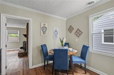 Dining - 51 Phelps Cir, Hampton, VA 23663 photo 2 of 3