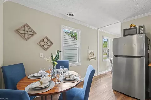 Dining - 51 Phelps Cir, Hampton, VA 23663 photo 3 of 3