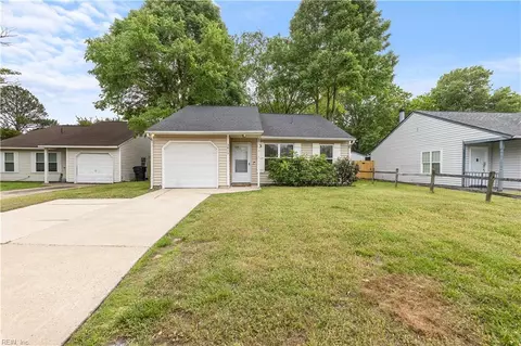3813 Broadleaf Ct, Virginia Beach, VA 23453