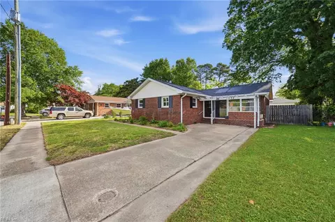 1332 Carlton Ct, Norfolk, VA 23503