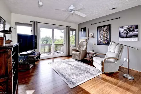 Living - 13 Fox Gate Way, Hampton, VA 23664 photo 5 of 6