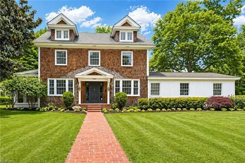 1043 Algonquin Rd, Norfolk, VA 23505