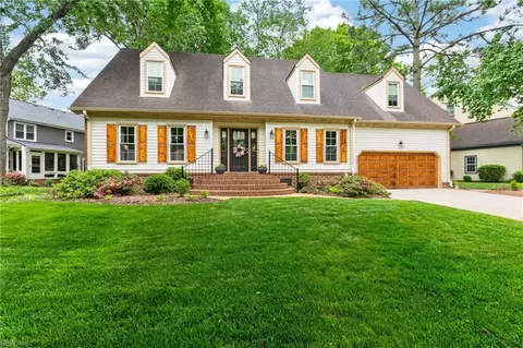5425 Todd St, Virginia Beach, VA 23464