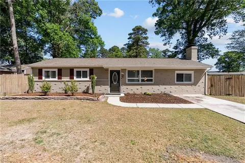 4311 Emporia Ct, Chesapeake, VA 23325