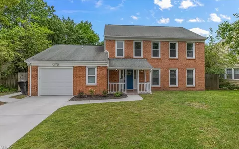 920 Woodmark Ct, Virginia Beach, VA 23452