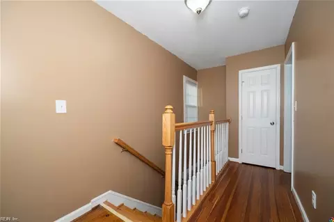 Entry Way - 231 Chapel St, Hampton, VA 23669 photo 5 of 5