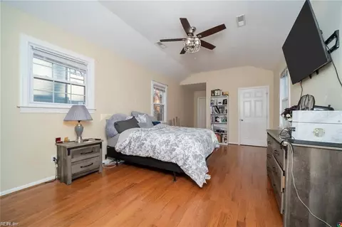 Bedroom - 231 Chapel St, Hampton, VA 23669 photo 1 of 6