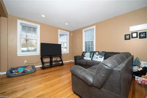Living - 231 Chapel St, Hampton, VA 23669 photo 1 of 1