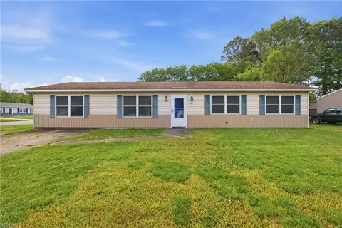 800 Churchill Dr, Virginia Beach, VA 23464