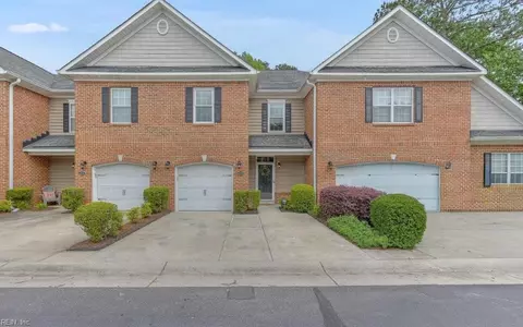 408 Fieldstone Glen Way, Virginia Beach, VA 23454