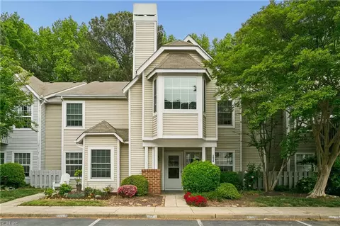 103 Stratford Dr #B, Williamsburg, VA 23185
