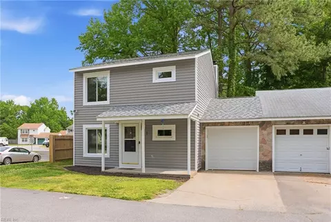 1 Newstead Cir, Chesapeake, VA 23320