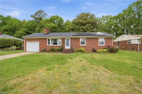 707 Milton Dr, Hampton, VA 23666