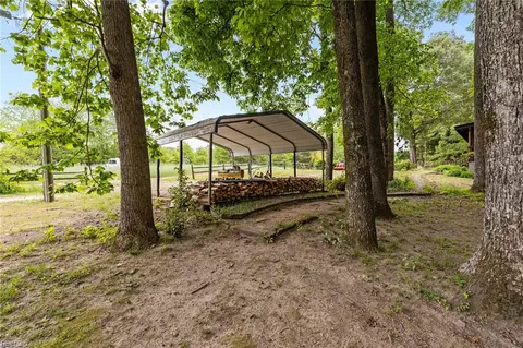 Exterior - 11202 Cabins End Ln, Gloucester, VA 23061 photo 11 of 11