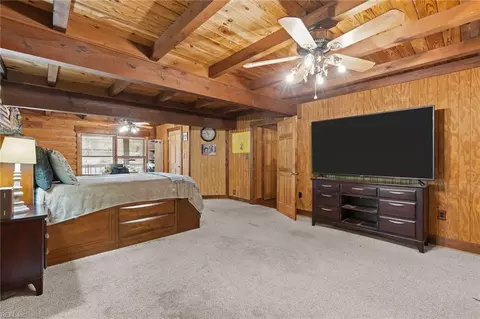 Bedroom - 11202 Cabins End Ln, Gloucester, VA 23061 photo 1 of 11