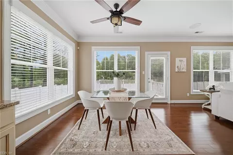 Dining - 148 Sinclair Ln, Chesapeake, VA 23322 photo 2 of 3