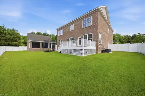 Exterior - 148 Sinclair Ln, Chesapeake, VA 23322 photo 9 of 9