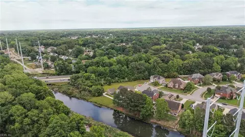 View/Area - 148 Sinclair Ln, Chesapeake, VA 23322 photo 3 of 4