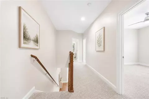 Entry Way - 148 Sinclair Ln, Chesapeake, VA 23322 photo 3 of 7