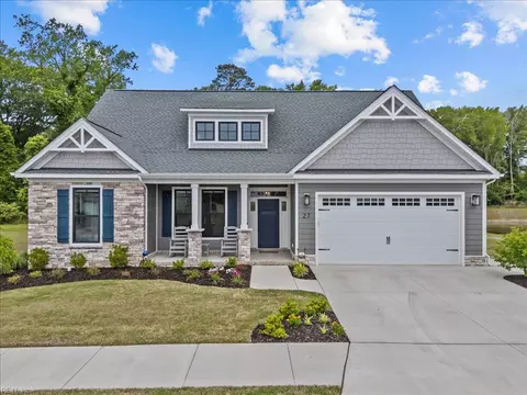 27 Serenity Ln, Suffolk, VA 23433