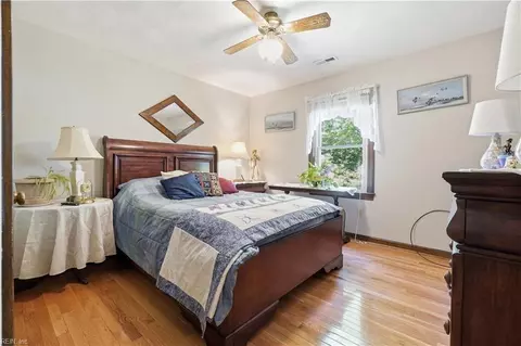 Bedroom - 305 Plummer Dr, Chesapeake, VA 23323 photo 1 of 6