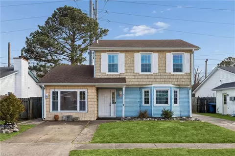 1311 Chickadee Ln, Virginia Beach, VA 23454