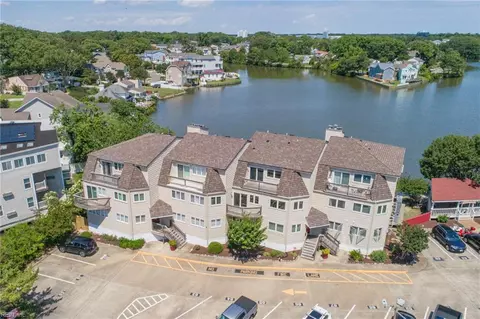 251 Lake Dr, Virginia Beach, VA 23451