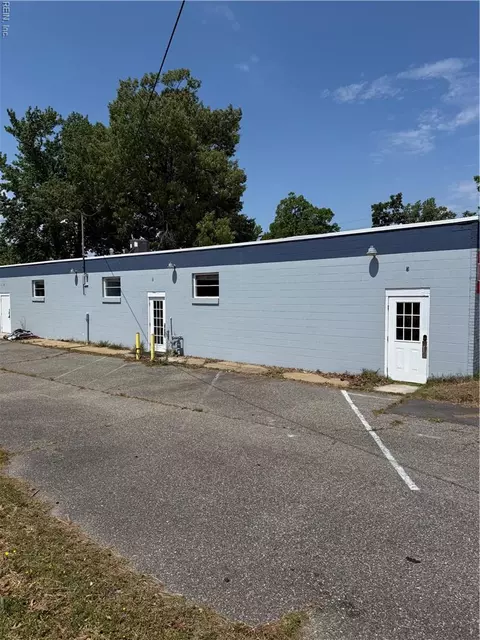 5947 Jefferson Ave, Newport News, VA 23605