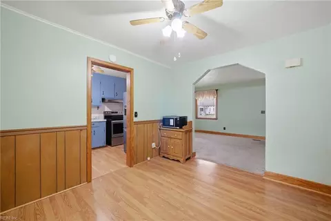 Entry Way - 2422 Bruce St, Norfolk, VA 23513 photo 1 of 1