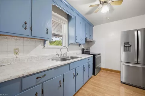 Kitchen - 2422 Bruce St, Norfolk, VA 23513 photo 2 of 3