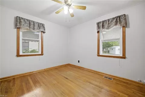 Bedroom - 2422 Bruce St, Norfolk, VA 23513 photo 1 of 6