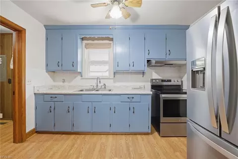 Kitchen - 2422 Bruce St, Norfolk, VA 23513 photo 1 of 3