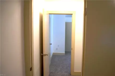 Entry Way - 726 Hosier Rd, Suffolk, VA 23434 photo 1 of 1