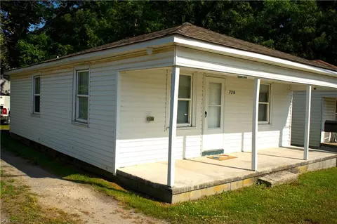 Exterior - 726 Hosier Rd, Suffolk, VA 23434 photo 1 of 3