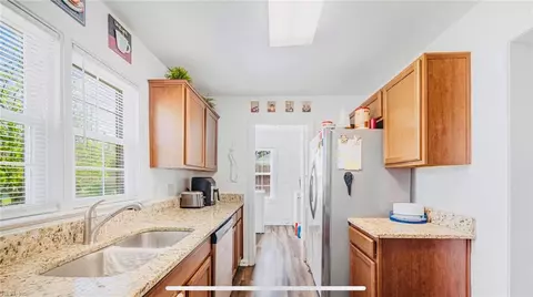 Entry Way - 24 Saint Albans Dr, Hampton, VA 23669 photo 1 of 2