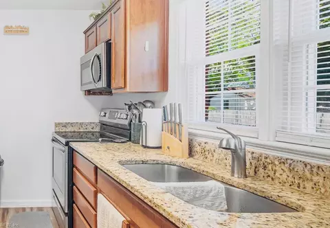 Kitchen - 24 Saint Albans Dr, Hampton, VA 23669 photo 1 of 1