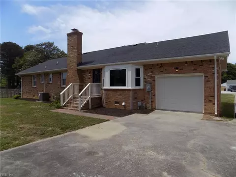 Exterior - 6 Peterson Ave, Smithfield, VA 23430 photo 4 of 8