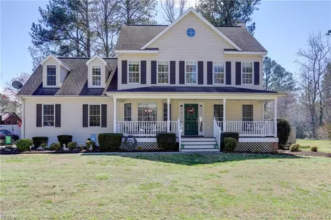 104 Park Ln, Seaford, VA 23696