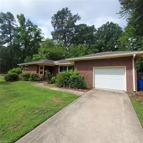 301 Woodroof Rd, Newport News, VA 23606
