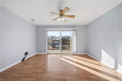 Living - 58 Wells Ct #2, Hampton, VA 23666 photo 4 of 4