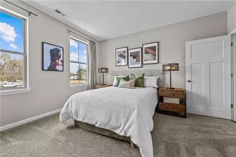 Bedroom - 1503 Watermark Way, Hampton, VA 23666 photo 2 of 7