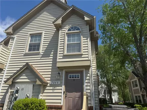 704 Nottoway River Ct #A, Chesapeake, VA 23320