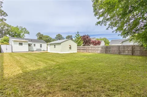 Exterior - 1302 Willow Ave, Chesapeake, VA 23325 photo 9 of 9