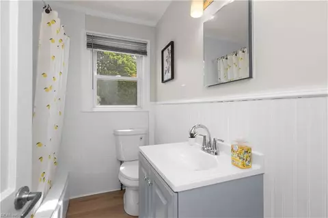 Bath - 1302 Willow Ave, Chesapeake, VA 23325 photo 1 of 3