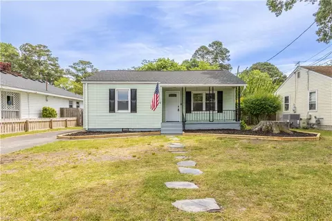 1302 Willow Ave, Chesapeake, VA 23325
