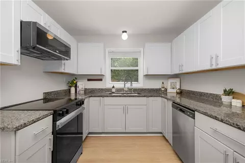 Kitchen - 1302 Willow Ave, Chesapeake, VA 23325 photo 1 of 3